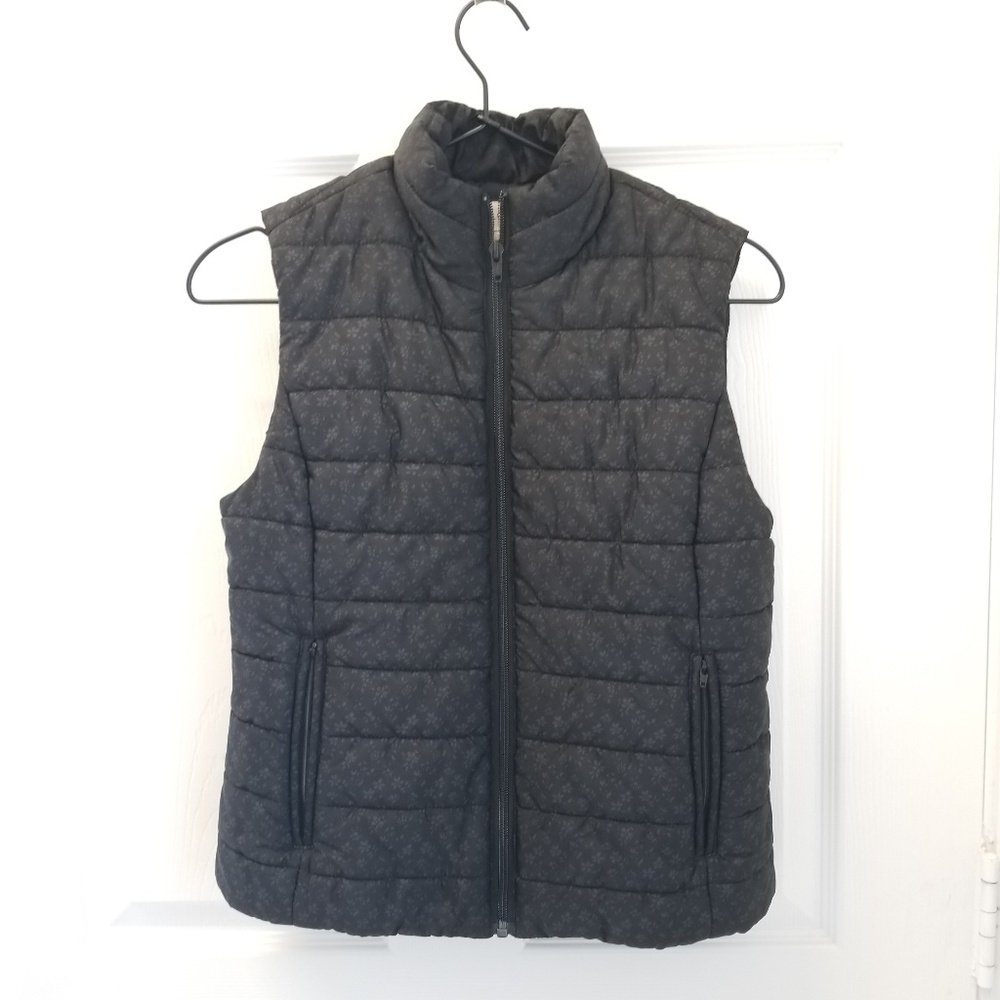 Ann Taylor Loft black puffer vest with gray floral